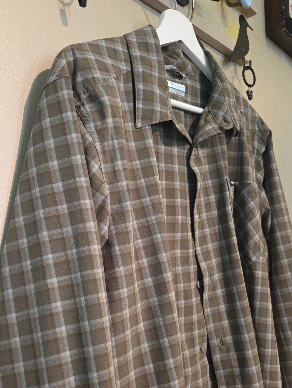 Men's Columbia Casual Plaid Button-Down Shirt Olive and Gray